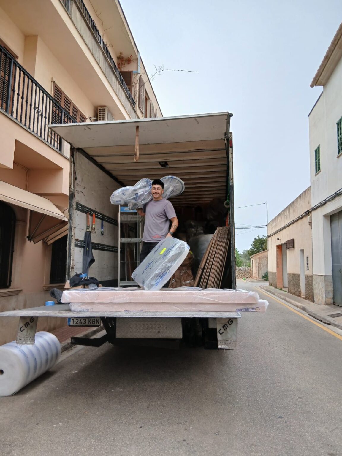 RAPID MOVE transporte y logistica mudanzas de chalets y fincas rústicas en Mallorca